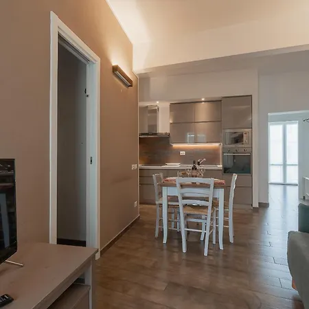 Rondinella Flat * Firenze